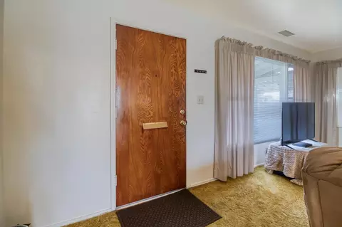 Entry Way - 1612 Waverly Dr, Modesto, CA 95358 photo 1 of 3