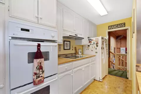 Kitchen - 2358 Deer Ravine Ct, Cool, CA 95614 photo 5 of 6