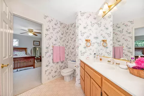 Bath - 2358 Deer Ravine Ct, Cool, CA 95614 photo 2 of 6