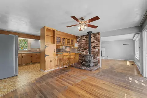Living - 1458 Gilstrap Ave, Gridley, CA 95948 photo 5 of 5