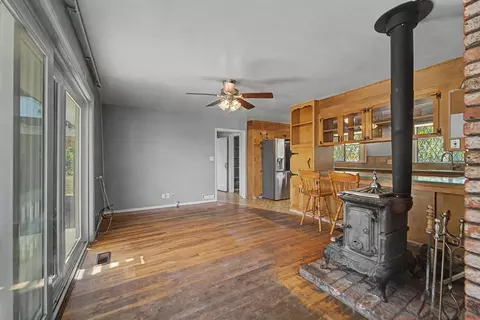 Living - 1458 Gilstrap Ave, Gridley, CA 95948 photo 3 of 5