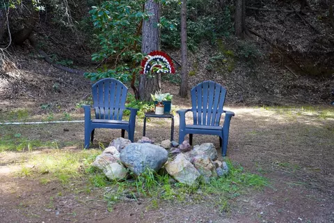 16600 Holiday Way, Nevada City, CA 95959