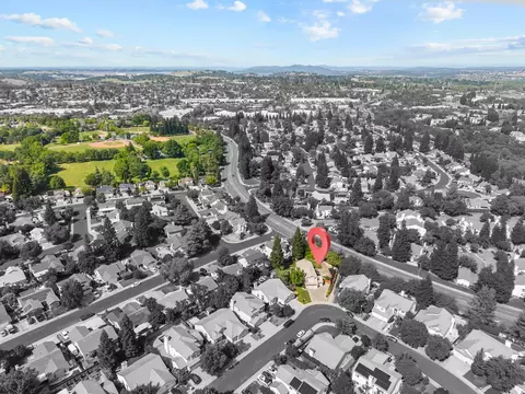 View/Area - 735 King Way, Folsom, CA 95630 photo 3 of 5