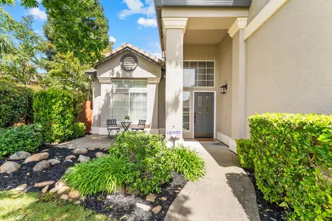 Exterior - 735 King Way, Folsom, CA 95630 photo 5 of 14