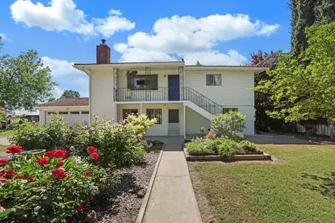 10450 Walnut Grove Rd, Thornton, CA 95686