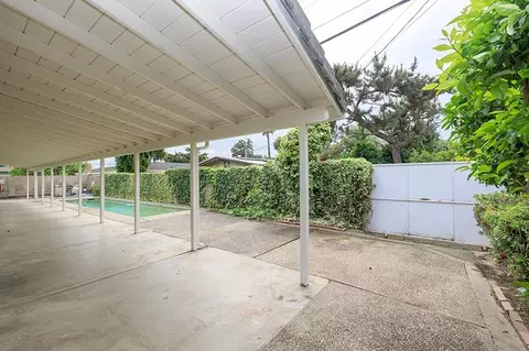 Exterior - 302 Leveland Ln, Modesto, CA 95350 photo 4 of 6