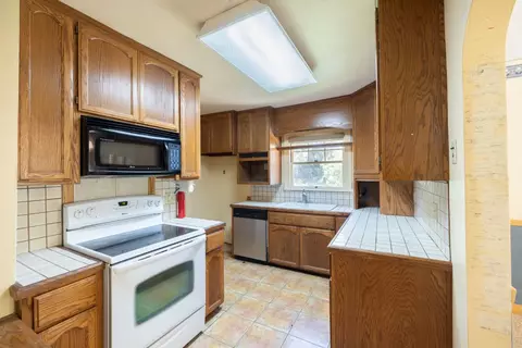 Kitchen - 4919 E Morada Ln, Stockton, CA 95212 photo 1 of 3