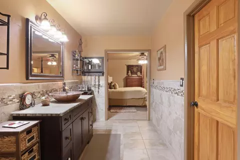 Bath - 5850 W Durham Fry, Tracy, CA 95304 photo 4 of 9