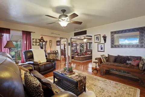 Living - 5850 W Durham Fry, Tracy, CA 95304 photo 3 of 6