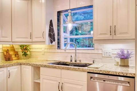 Kitchen - 20925 Indian Dr, Colfax, CA 95713 photo 4 of 4