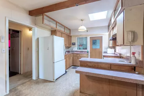 Kitchen - 60 Lake Ave, Red Bluff, CA 96080 photo 2 of 2