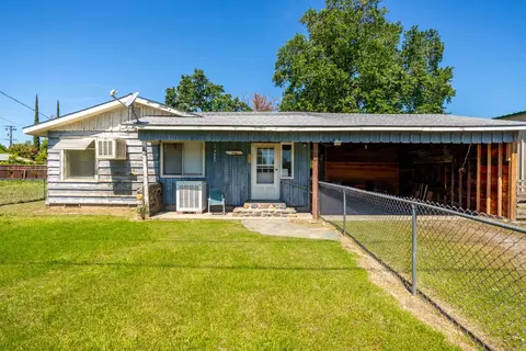 60 Lake Ave, Red Bluff, CA 96080