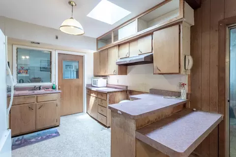 Kitchen - 60 Lake Ave, Red Bluff, CA 96080 photo 1 of 2