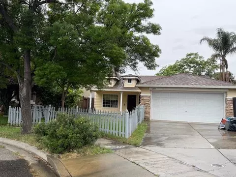 2815 Crescent Moon Ct, Ceres, CA 95307 photo 2