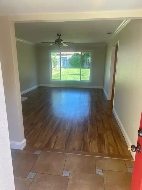 6053 Woodhaven Ave, Carmichael, CA 95608 photo 3