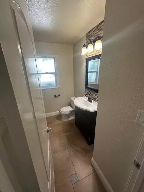 6053 Woodhaven Ave, Carmichael, CA 95608 photo 12