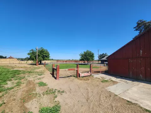Exterior - 20383 Sutliff Rd, Escalon, CA 95320 photo 10 of 21