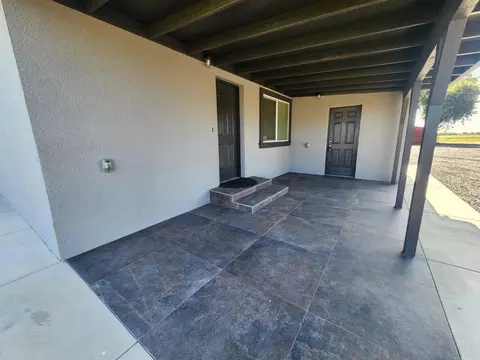Exterior - 20383 Sutliff Rd, Escalon, CA 95320 photo 7 of 21