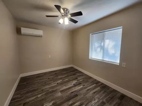 Bedroom - 20383 Sutliff Rd, Escalon, CA 95320 photo 1 of 2