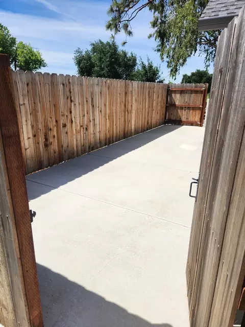 Exterior - 20383 Sutliff Rd, Escalon, CA 95320 photo 4 of 21