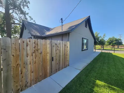 Exterior - 20383 Sutliff Rd, Escalon, CA 95320 photo 3 of 21