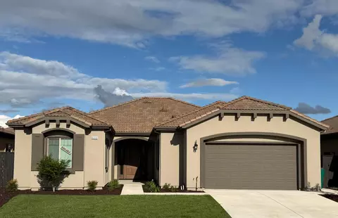 8698 N Privado Ct, Hilmar, CA 95324