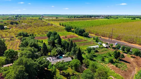View/Area - 2819 Hegan Ln, Chico, CA 95928 photo 3 of 11