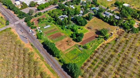 View/Area - 2819 Hegan Ln, Chico, CA 95928 photo 8 of 11