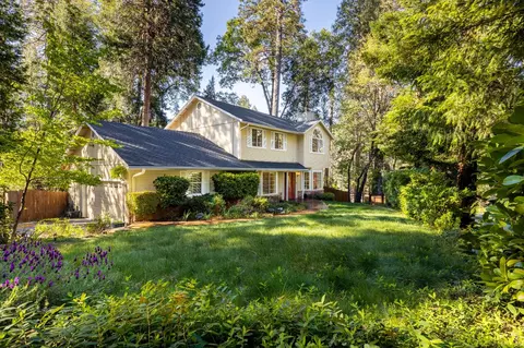 12101 Banner Lava Cap Rd, Nevada City, CA 95959