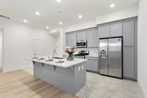 1000 Berryessa Ln #321, Davis, CA 95616