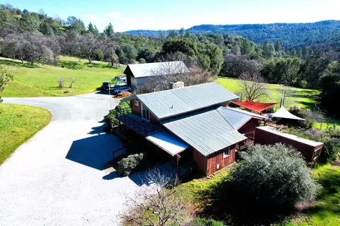 17051 Hale Rd, Fiddletown, CA 95629 photo 2