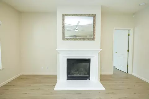 Living - 3513 Aristides Dr, Modesto, CA 95355 photo 16 of 22
