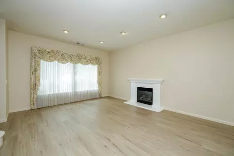 Living - 3513 Aristides Dr, Modesto, CA 95355 photo 4 of 22