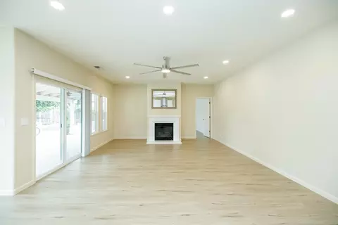 Living - 3513 Aristides Dr, Modesto, CA 95355 photo 14 of 22
