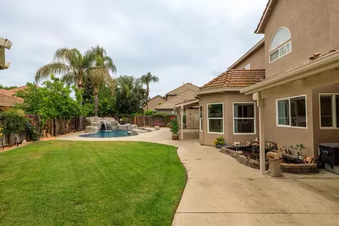 Exterior - 3513 Aristides Dr, Modesto, CA 95355 photo 7 of 21
