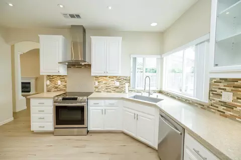 Kitchen - 3513 Aristides Dr, Modesto, CA 95355 photo 4 of 7
