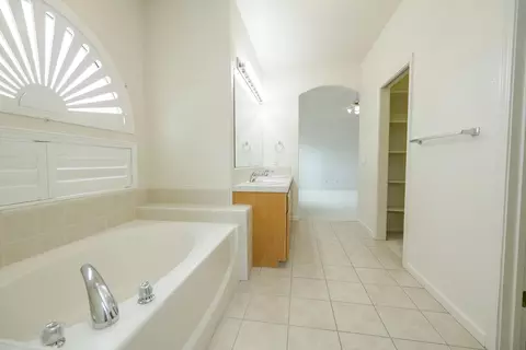 Bath - 3513 Aristides Dr, Modesto, CA 95355 photo 7 of 10