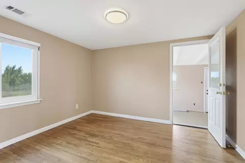 Bedroom - 20042 N Ray Rd, Lodi, CA 95242 photo 3 of 4