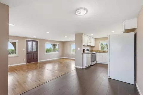 Living - 20042 N Ray Rd, Lodi, CA 95242 photo 5 of 6