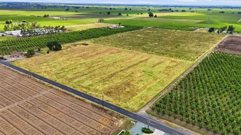 View/Area - 20042 N Ray Rd, Lodi, CA 95242 photo 4 of 11