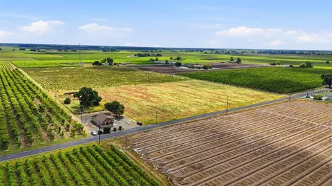 View/Area - 20042 N Ray Rd, Lodi, CA 95242 photo 8 of 11