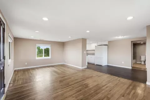 Living - 20042 N Ray Rd, Lodi, CA 95242 photo 2 of 6