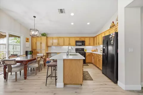 7821 Shell Beach Dr, Antelope, CA 95843 photo 12