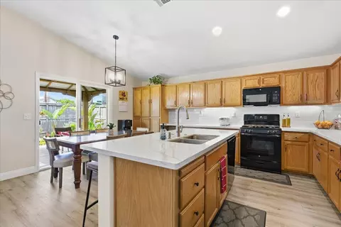 7821 Shell Beach Dr, Antelope, CA 95843 photo 13