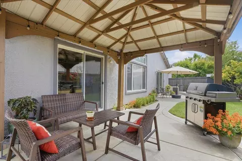 7821 Shell Beach Dr, Antelope, CA 95843 photo 34