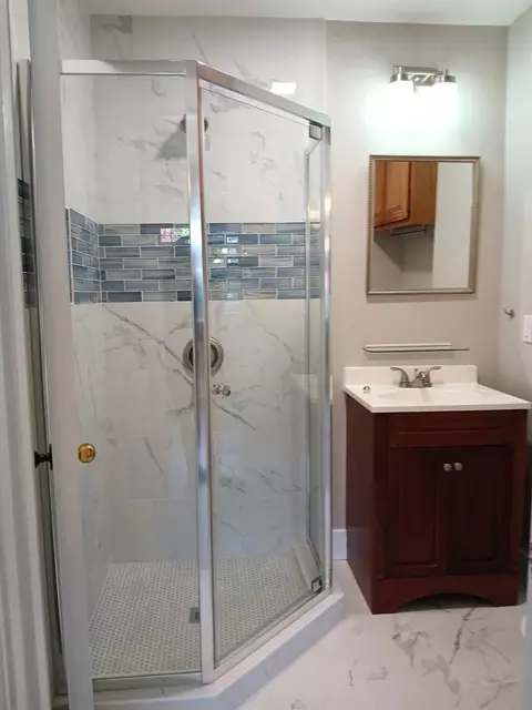 Bath - 280 H St, Fremont, CA 94536 photo 2 of 2