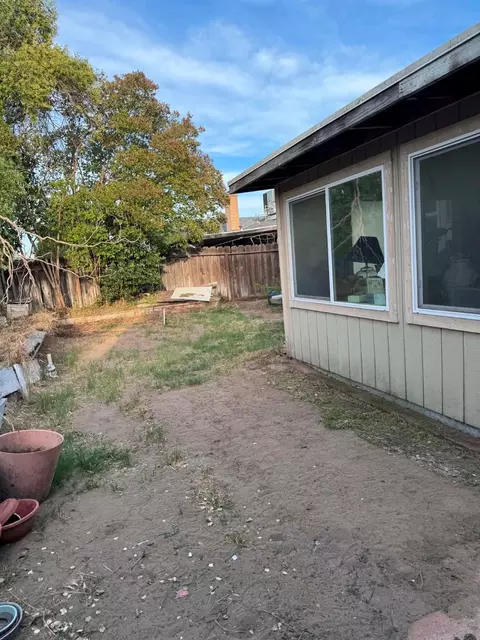 Exterior - 1509 Brixton Ln, Modesto, CA 95356 photo 7 of 7
