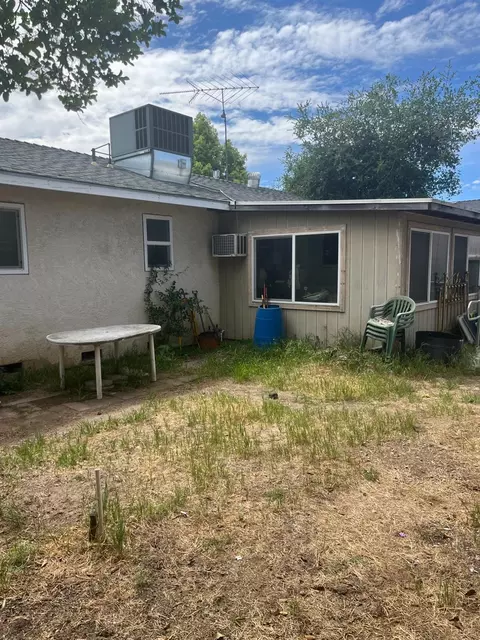 Exterior - 1509 Brixton Ln, Modesto, CA 95356 photo 2 of 7