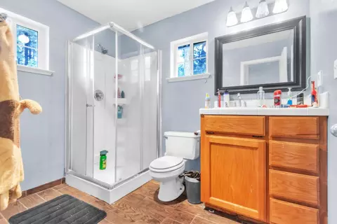 Bath - 6210 Pine Needle Ln, Placerville, CA 95667 photo 3 of 3