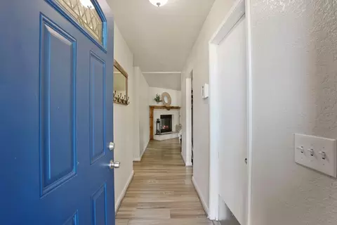 Entry Way - 822 Buchanon Ln, Manteca, CA 95336 photo 1 of 2